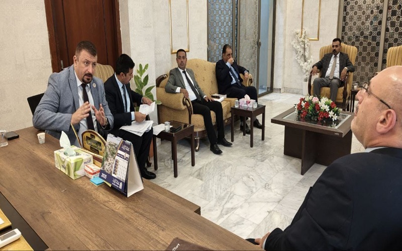 زيارة اللجنة الوزارية المختصة باستحداث الأقسام العلمية في كليةَ التربية الأساسية